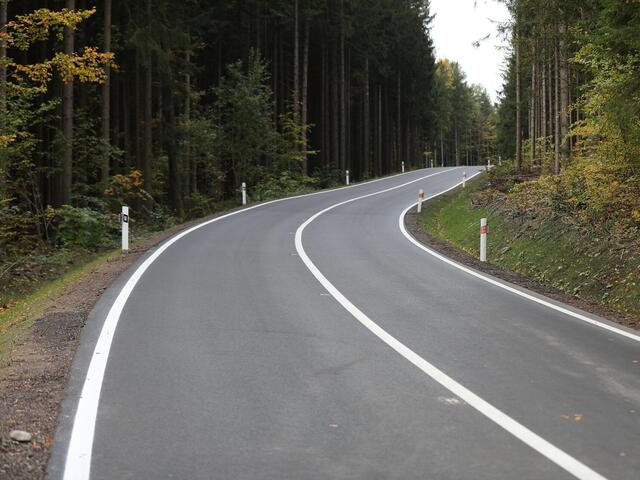 Do krajských silnic letos půjdou skoro 2,3 miliardy korun