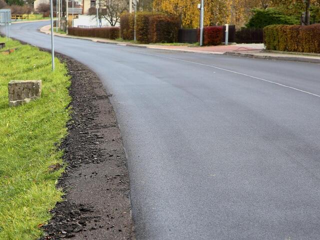 Další návozové trasy projdou opravami. Na Sezemicku je jich hned několik